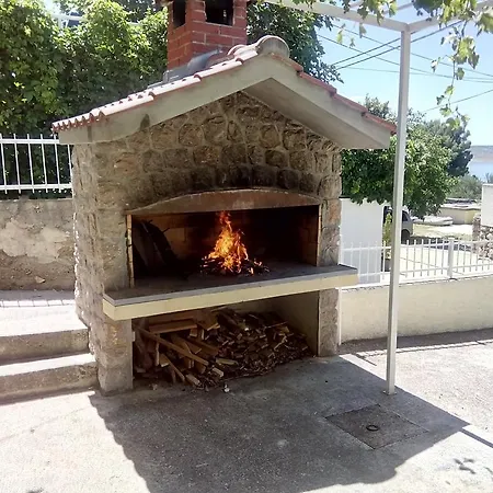 Ivanka Apartamento Starigrad Paklenica