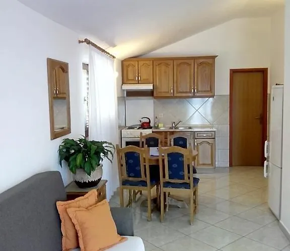 Ivanka Apartamento *